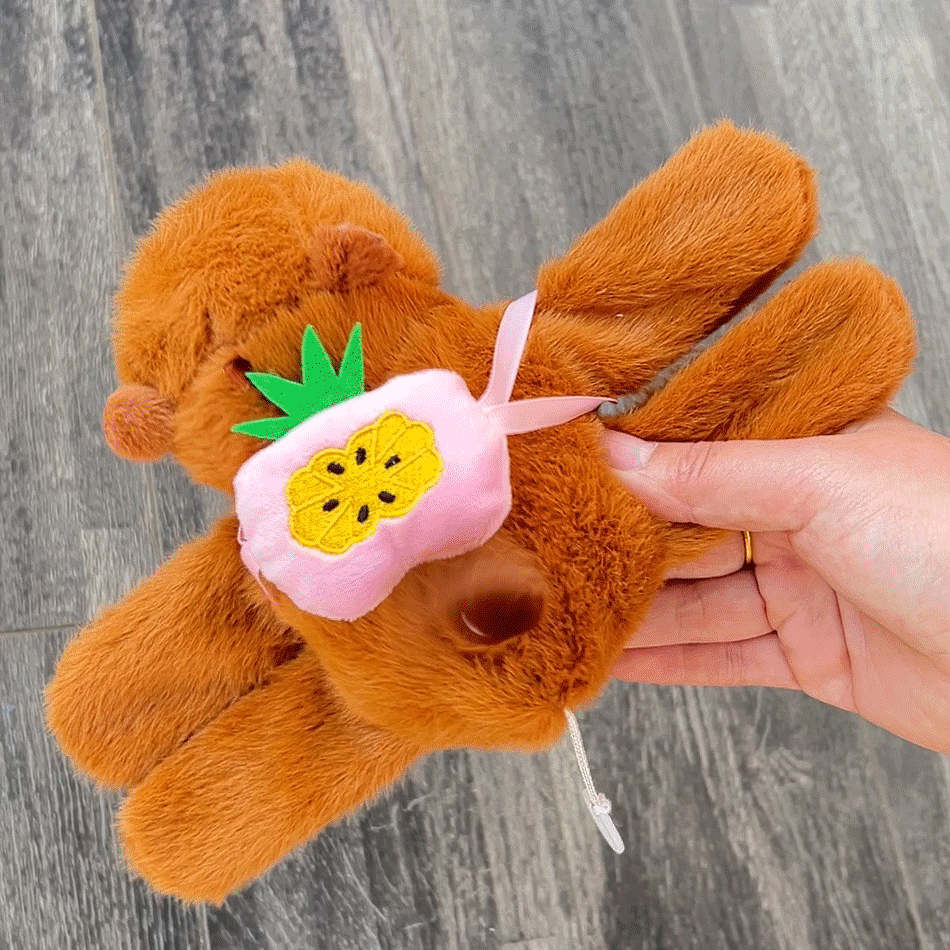 Cute Capybara Plush Slap Bracelet – Pink Animal Wristband Toy with Wagging Tail